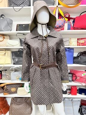 Louis Vuitton Monogram Rain Trench Coat Storm Hat Sz 36 Hat Belt Italy